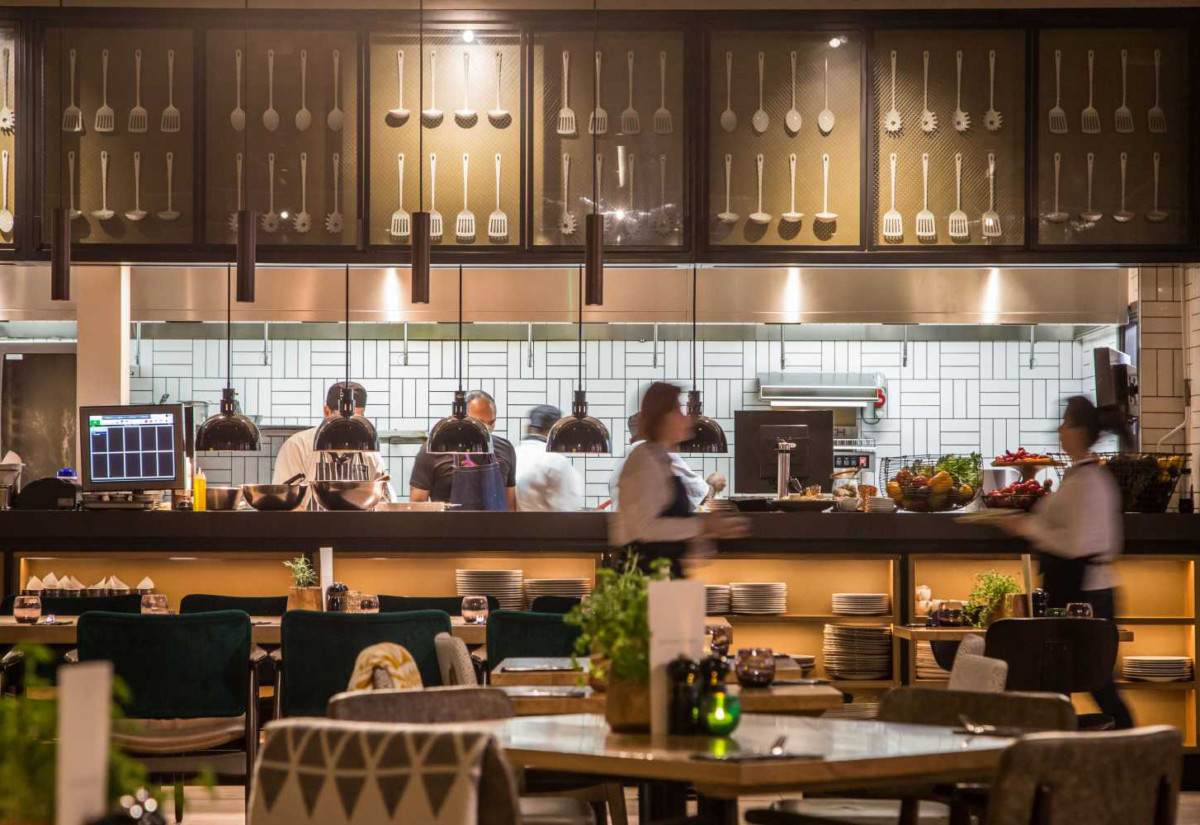 Những ngày cát lợi sẽ giúp nam Tân Hợi 1971 khai trương nhà hàng thuận lợi hơn